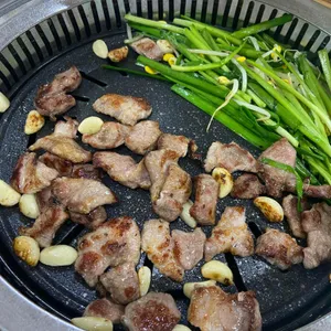 참숯불 김해부추와뒷고기 사진