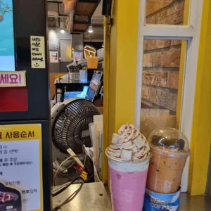 메가커피 리뷰 사진