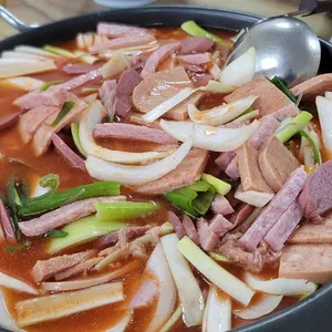 엘에이 햄많은부대찌개 사진