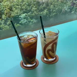 브라운핸즈 사진