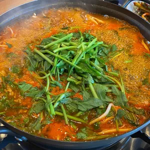 동촌샤브칼국수 대표 사진