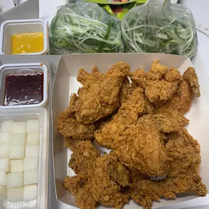 네네치킨 사진
