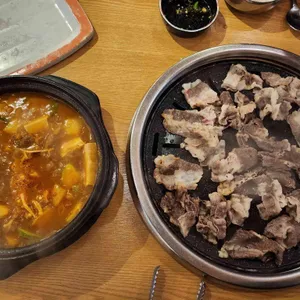 이차돌 사진