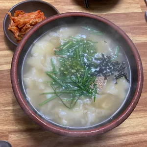 전통항아리수제비 사진