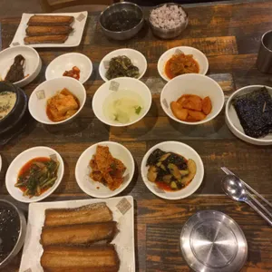 둥근상시골집 사진