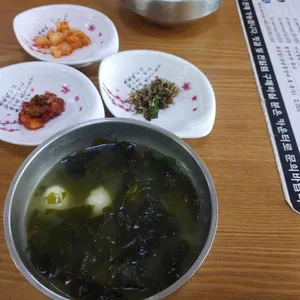 명품물회 사진