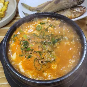 명성보리밥쌈밥 사진