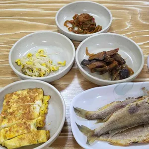 명성보리밥쌈밥 사진