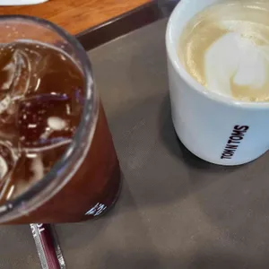 탐앤탐스 사진
