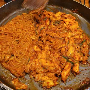 유가네닭갈비 사진