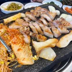 먹고을삼겹살 사진
