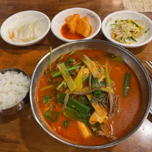 이화수 전통육개장 사진