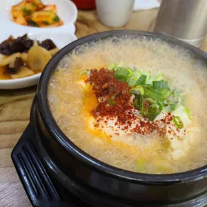 청국이와보쌈이 사진