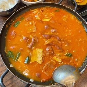 반카부대찌개 사진