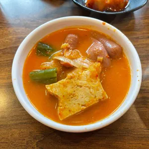 반카부대찌개 사진