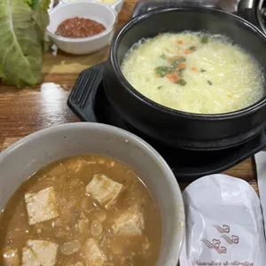 만년똥돼지 사진