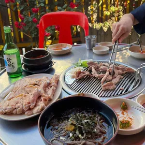 기차길닭숯불구이 사진