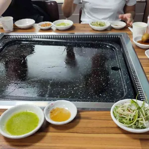 미나리삼겹살 사진