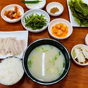 안동돼지국밥 사진