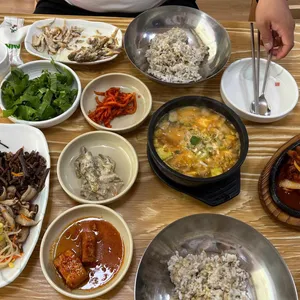 명성보리밥쌈밥 사진