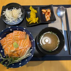 신사랑 사진