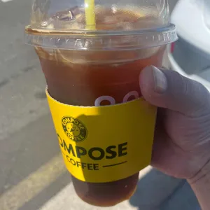 컴포즈커피 사진