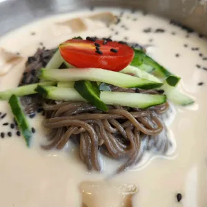 디안 한우곰탕 콩국수 사진