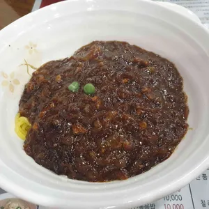 신화춘 사진