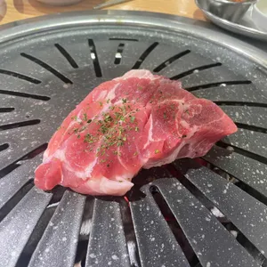 맛있는고기에솜씨를더하다 사진