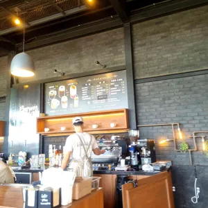 카페보롬왓 대표 사진