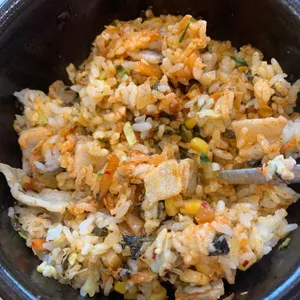 우정돌솥비빔밥 사진