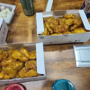 교촌치킨 사진