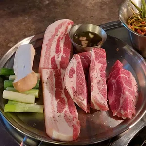 대접 리뷰 사진