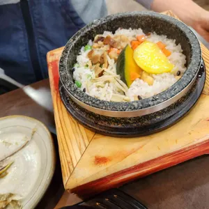 반야돌솥밥 사진