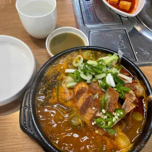 삼식이감자탕뼈해장국 사진