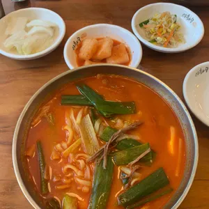 이화수 전통육개장 사진