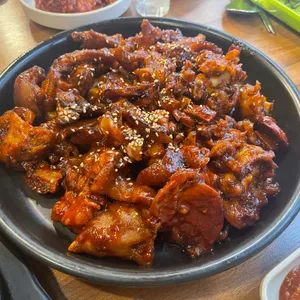 최신족발 사진
