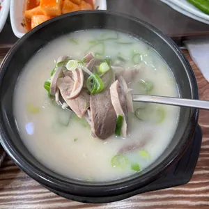 밀양돼지국밥 사진