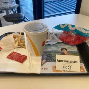 맥도날드 리뷰 사진