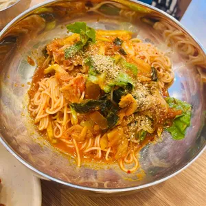 공릉동 원조멸치국수 사진