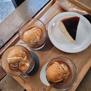 언네임드커피 리뷰 사진