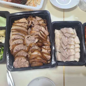 도깨비족발 사진