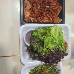도깨비족발 사진