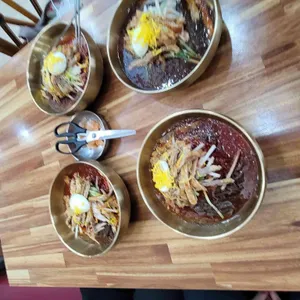 진주냉면 하기연 사진