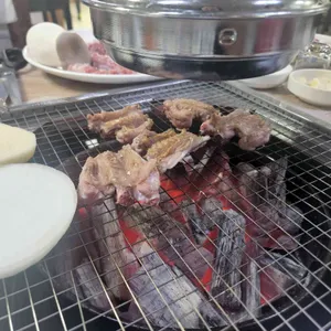 송림 생오리참숯불구이 사진