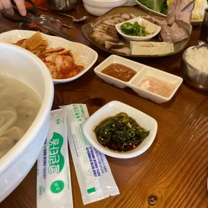 오모리찌개생바지락손칼국수 사진