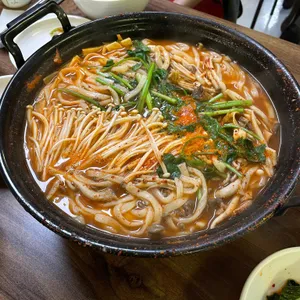 영양버섯칼국수 사진