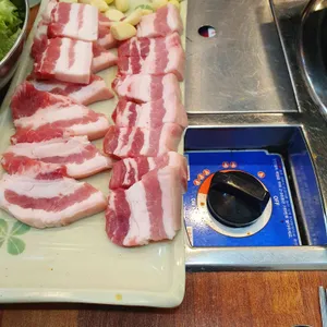 신흥정육점식당 사진