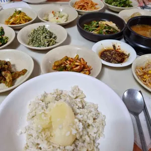 장릉보리밥 사진