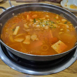 옹골찬김치찌개 사진